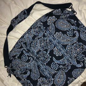 ✨BLUE PAISLEY DUFFLE BAG✨